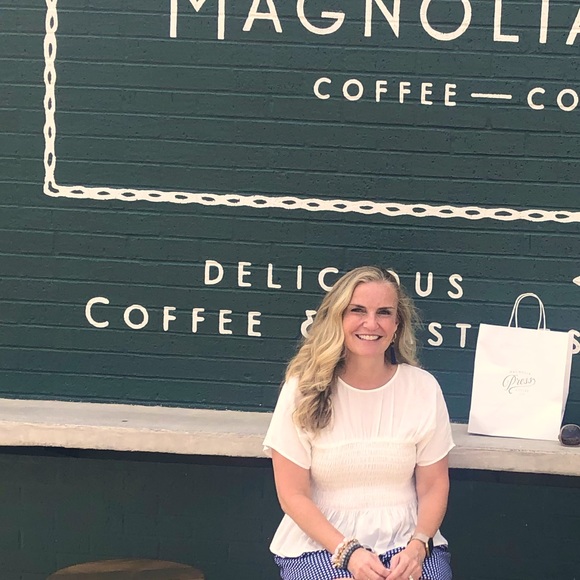 Meet your Posher, Colleen - Picture 1 of 1